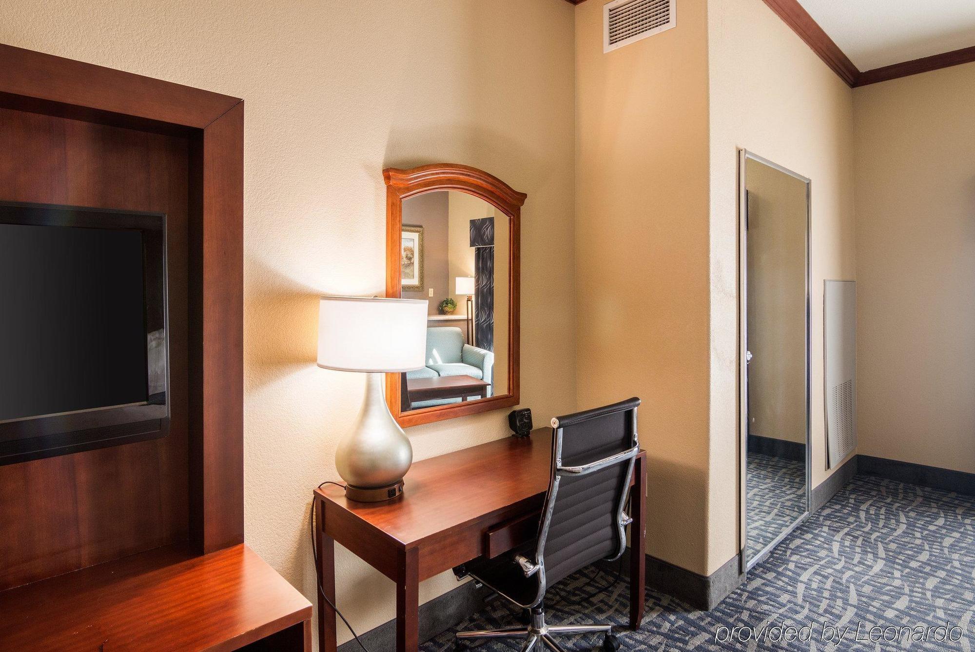 Comfort Suites Gainesville Exteriör bild